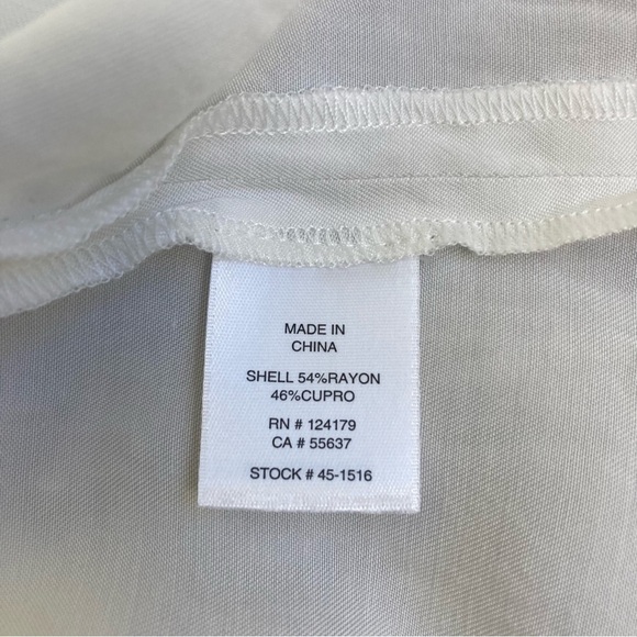 Johnston & Murphy Boho V-neck Ruffle Blouse Top White Size M - Picture 11 of 16